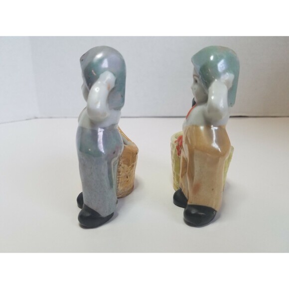 Porcelain Lusterware Made In Japan Pair Of Children With Baskets 3"×2" - Picture 5 of 12